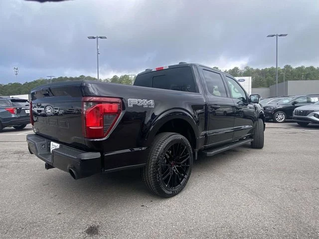 New 2025 Agate Black Metallic Ford XLT image 3