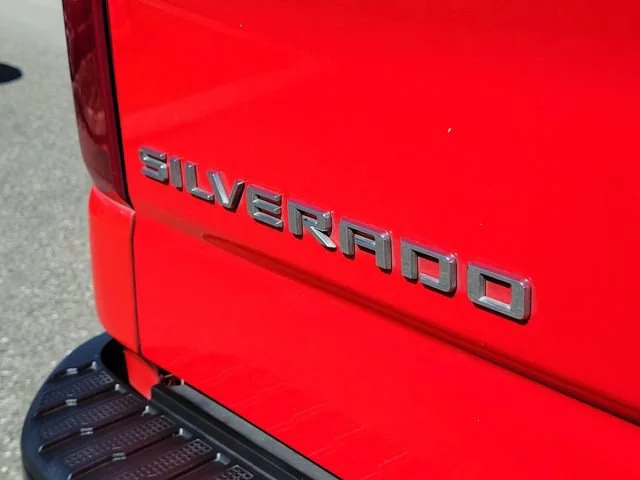 2022 Chevrolet Silverado 1500 ZR2 - Photo 9