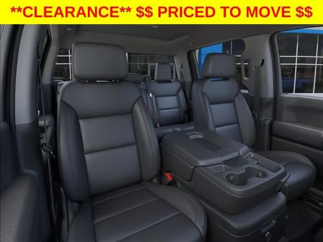 New 2026 Summit White Chevrolet WT image 18
