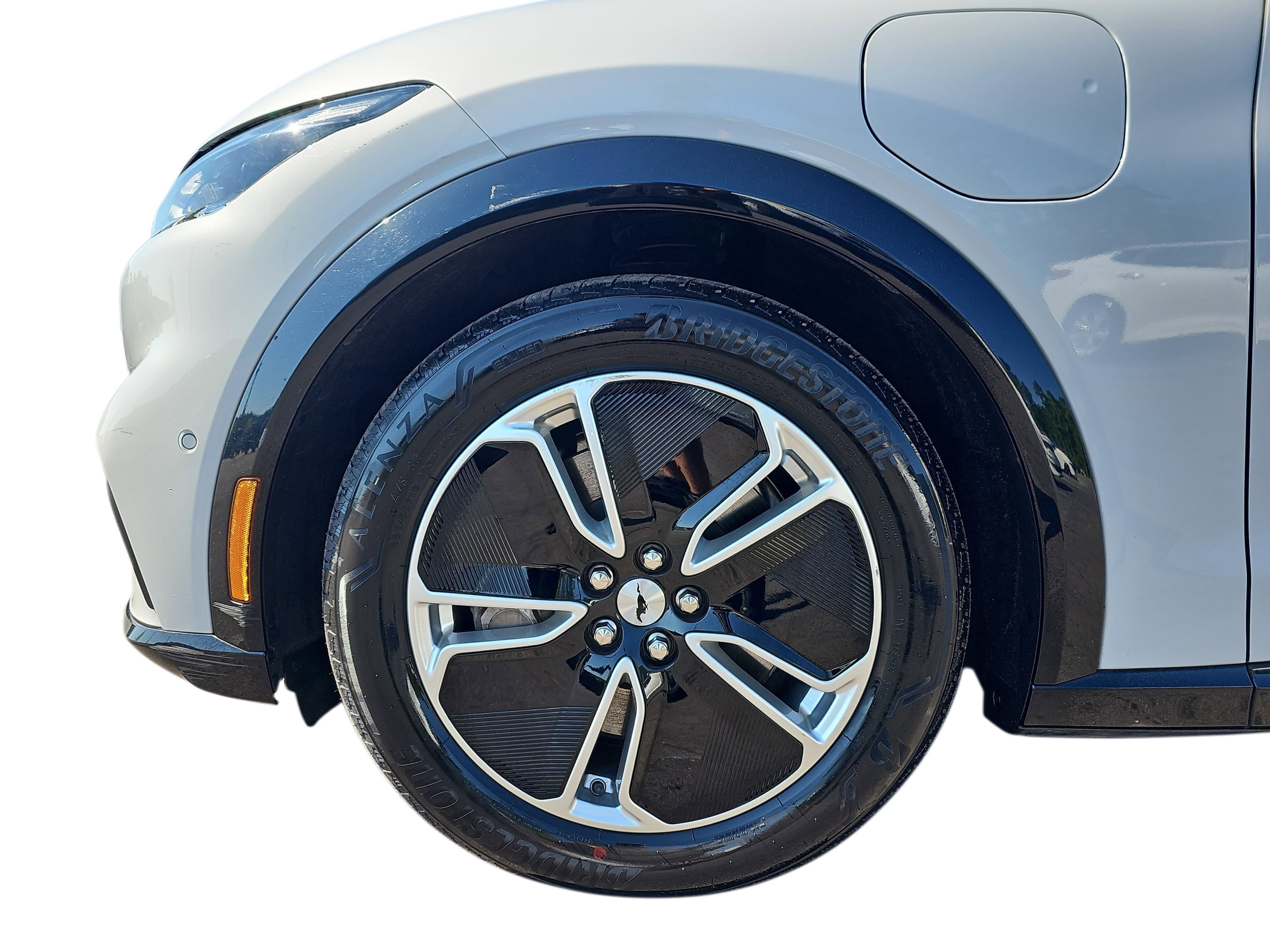 Used 2023 White Metallic Ford Premium image 27
