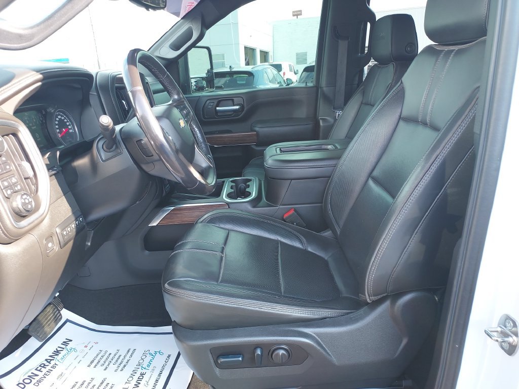 Used 2022 Beige Chevrolet High Country image 13