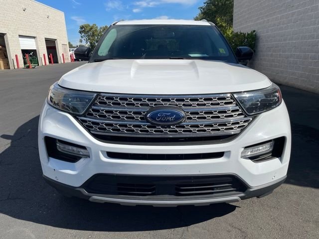 Used 2022 White Ford Limited image 2