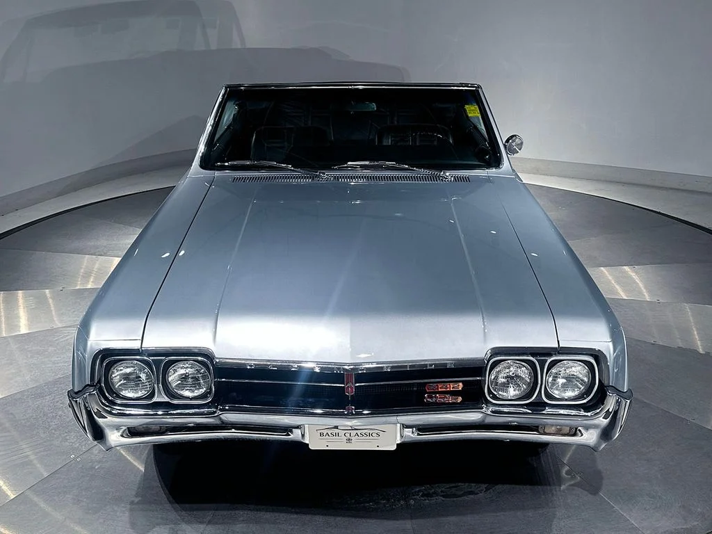 Used 1966 Silver Oldsmobile  image 9