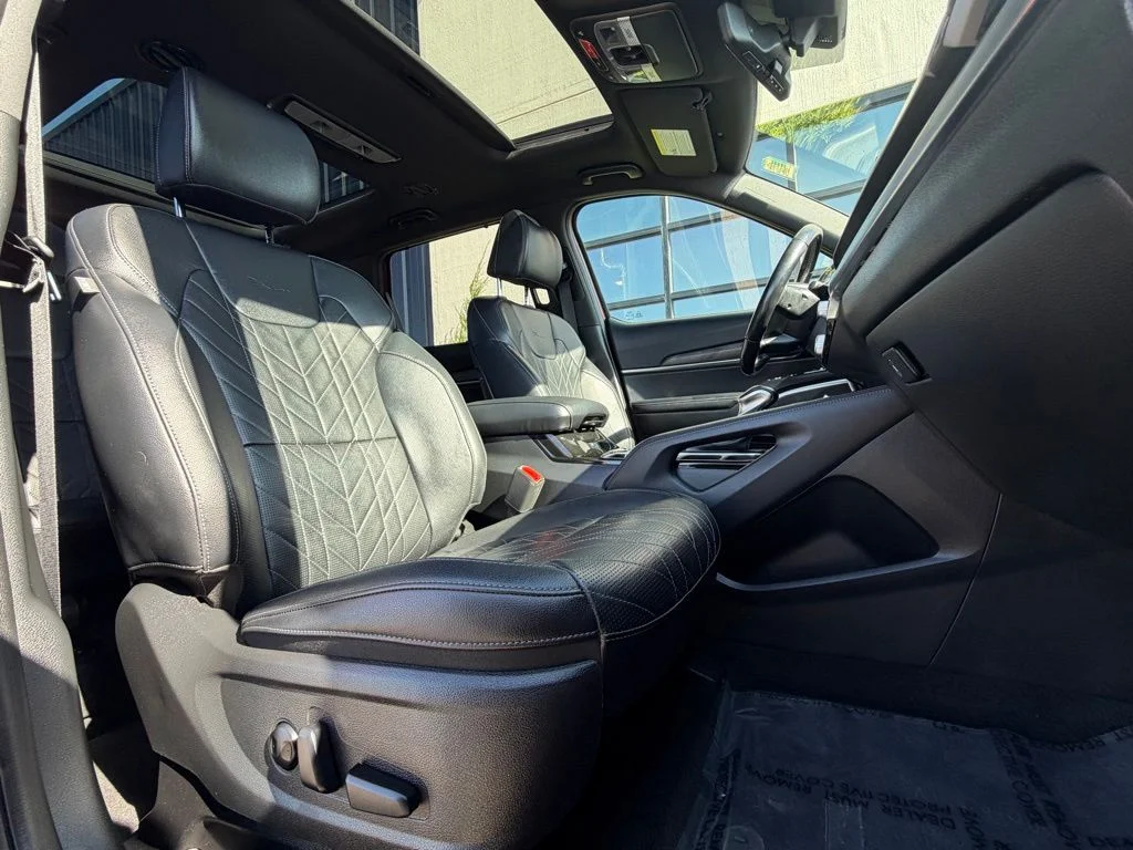 Used 2023 Red Kia SX X-Line image 21