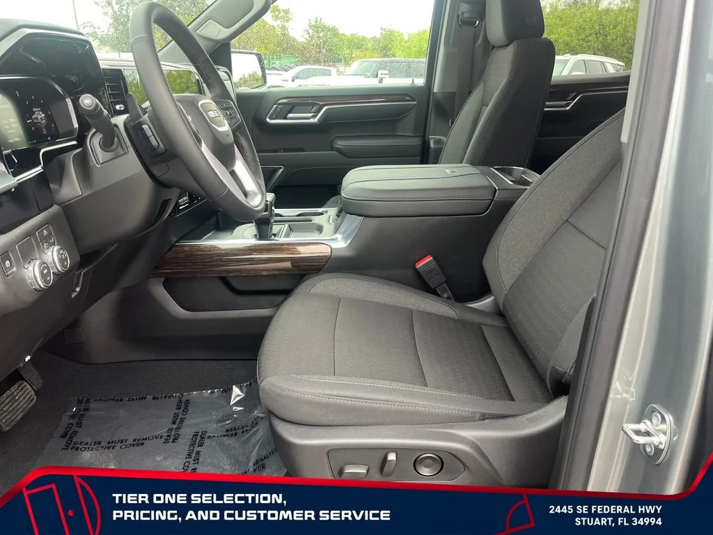 New 2026 Sterling Metallic GMC Elevation image 9