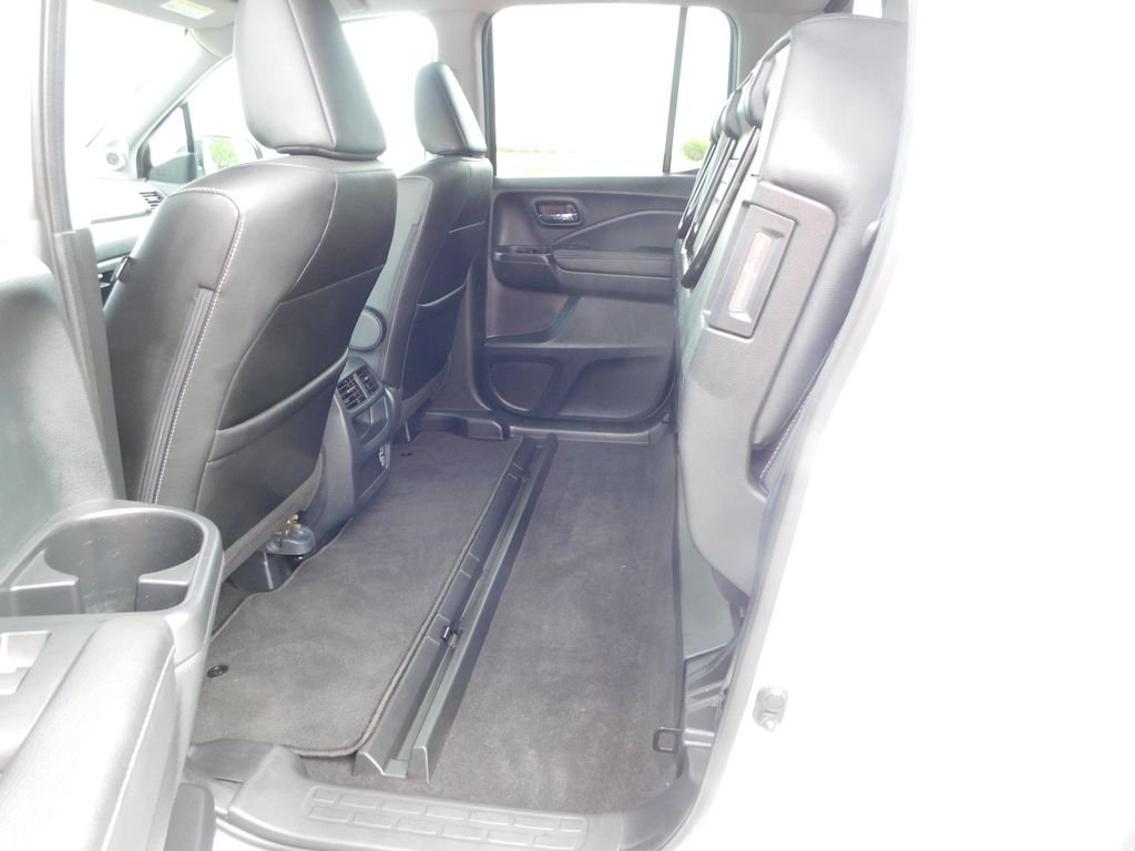 Used 2023 Platinum White Honda RTL-E image 28