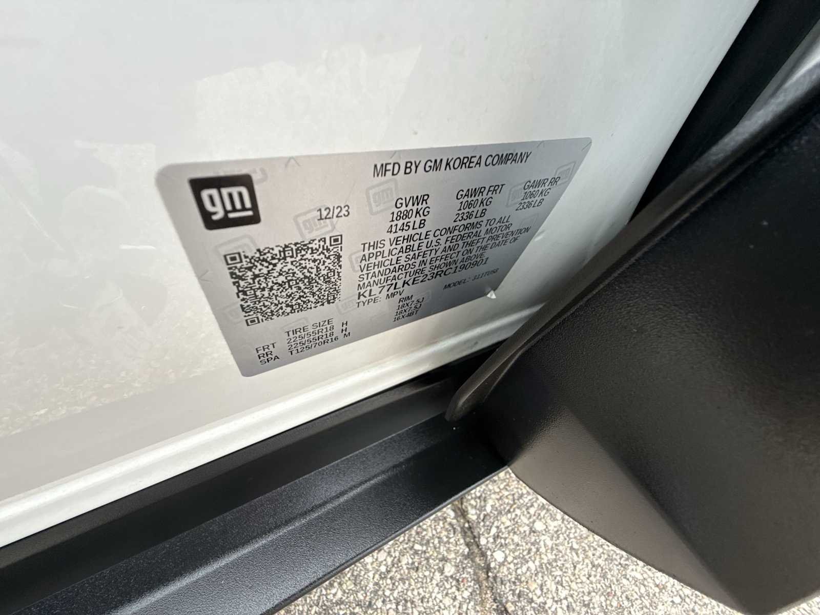 Certified Used 2024 Summit White Chevrolet ACTIV image 33