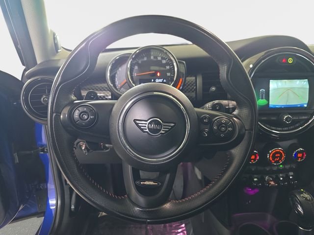 Used 2019 Blue MINI Signature image 19