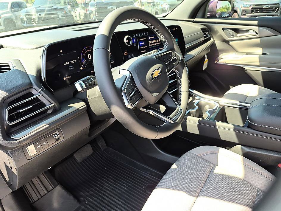 New 2026 Summit White Chevrolet LT image 16