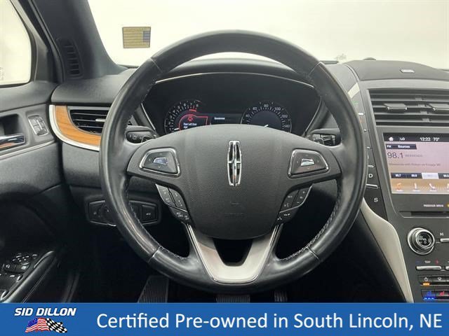 Certified Used 2019 White Platinum Metallic Tri-Coat Lincoln Reserve image 23