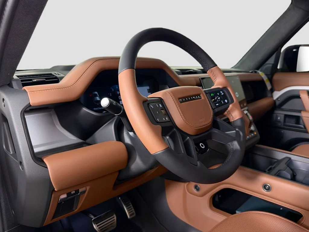 New 2026 Borasco Grey Land Rover  OCTA image 9