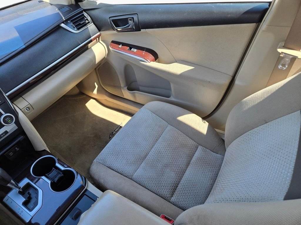 2012 Toyota Camry XLE - Photo 19