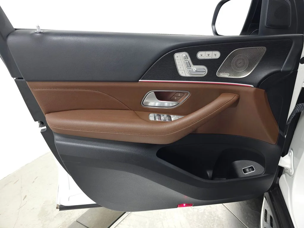 Used 2024 White Mercedes-Benz GLS 450 image 13