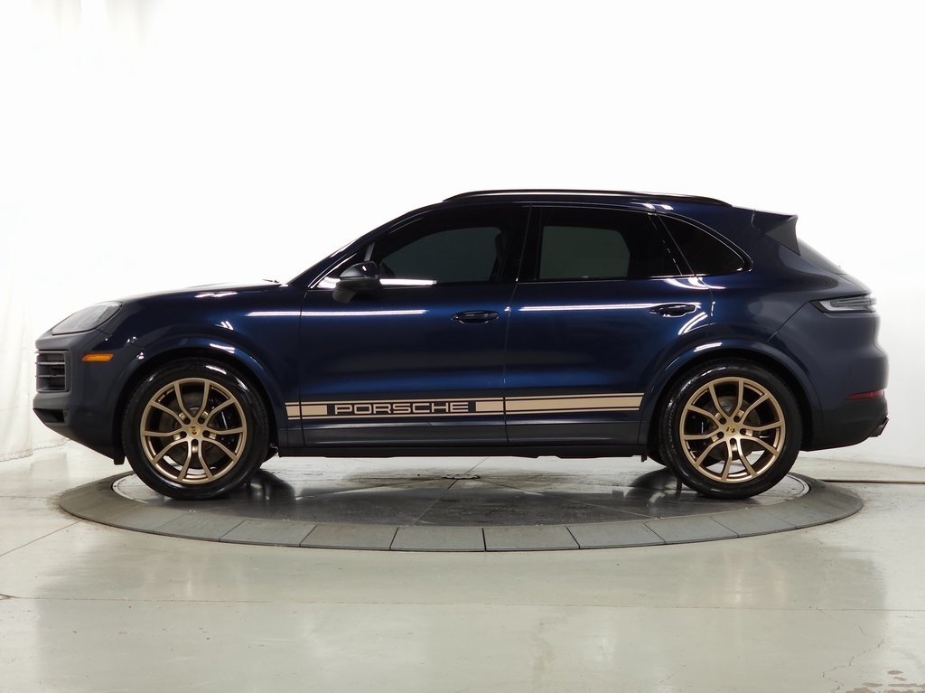 2024 PORSCHE CAYENNE - Image 1