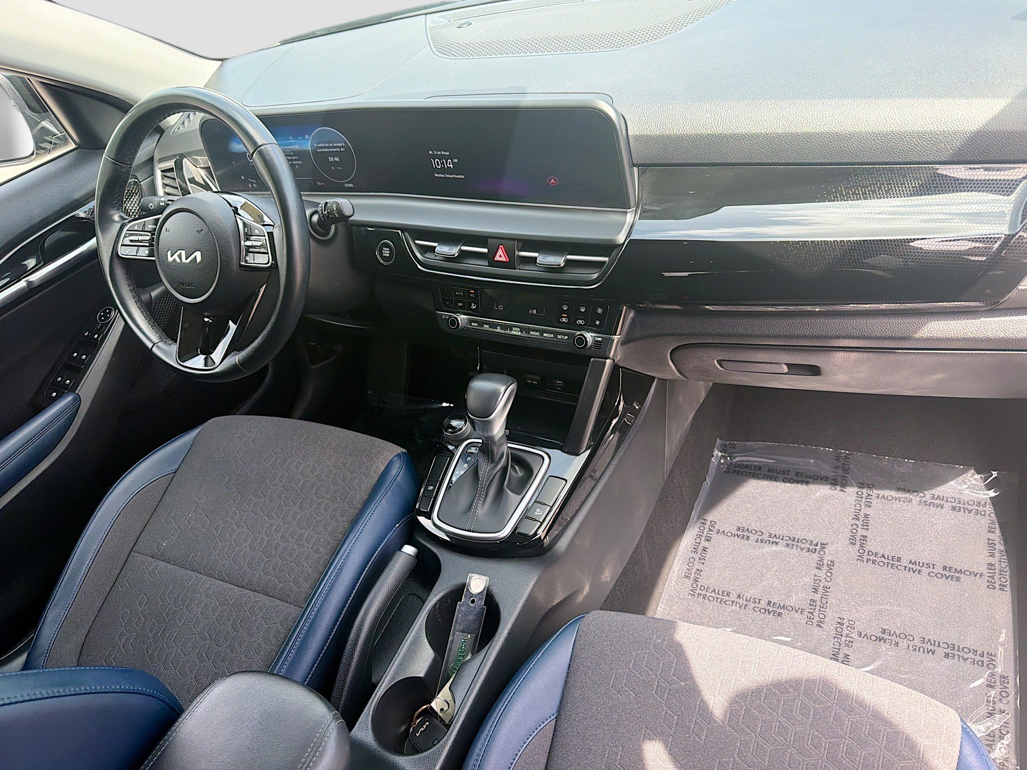 Used 2024 Fusion Black Kia S image 32