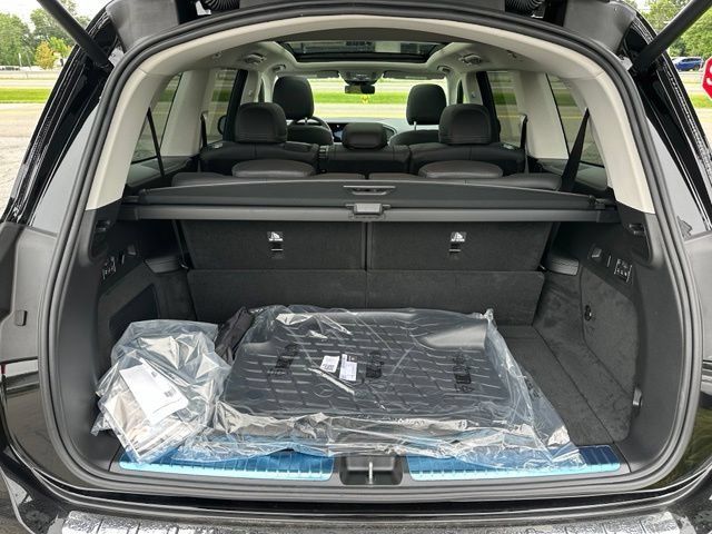 New 2026 Obsidian Black Metallic Mercedes-Benz GLS 450 image 71
