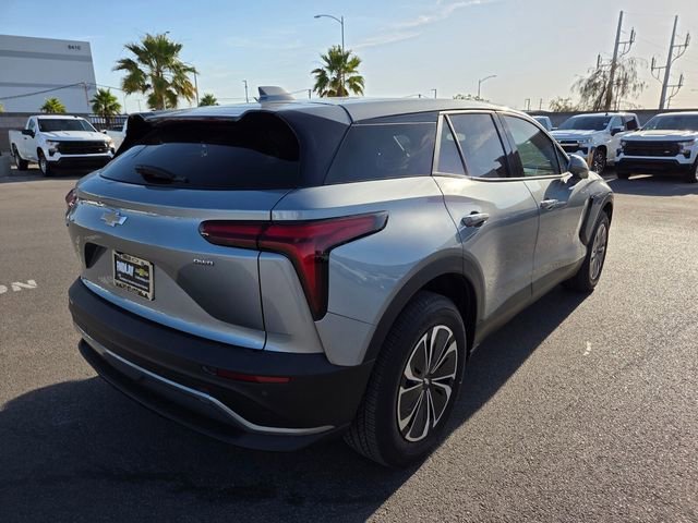 New 2025 Sterling Gray Metallic Chevrolet LT image 4