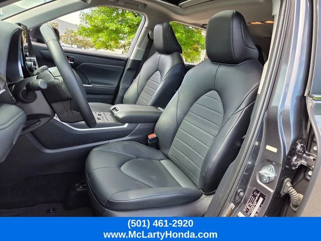 Used 2025 Magnetic Gray Metallic Toyota XLE image 7