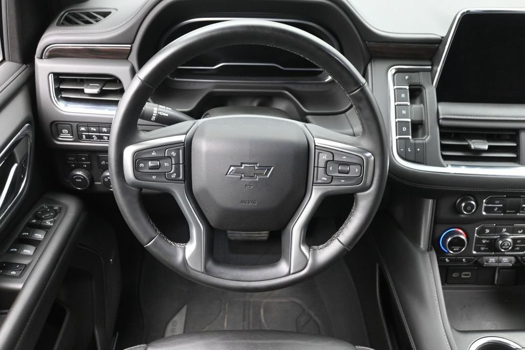 Used 2023 Red Chevrolet Z71 image 16
