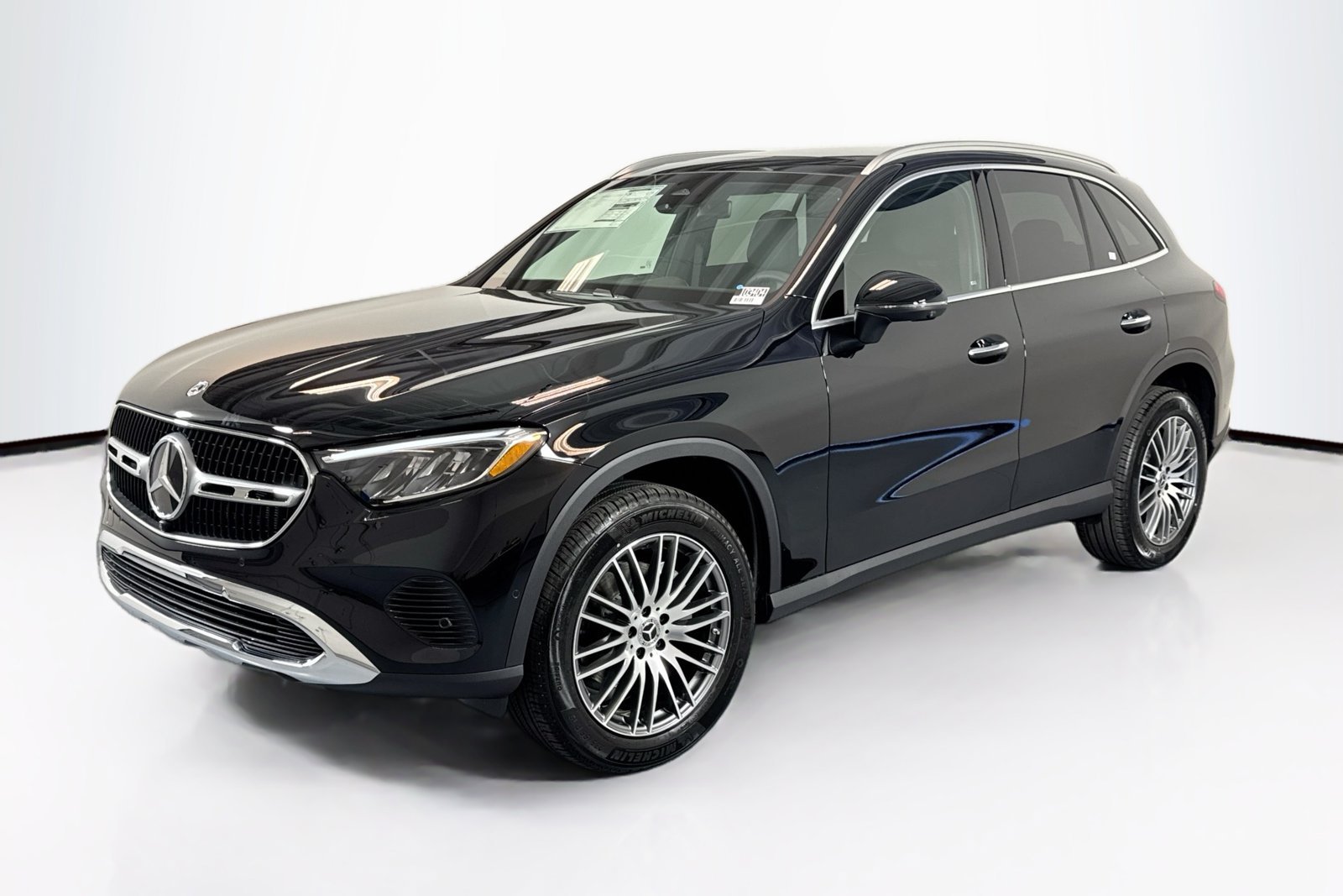 New 2026 Black Mercedes-Benz GLC 300 image 1