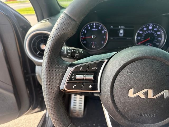 Used 2023 Black Kia GT-Line image 27