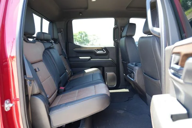 Used 2023 Red Chevrolet High Country image 12