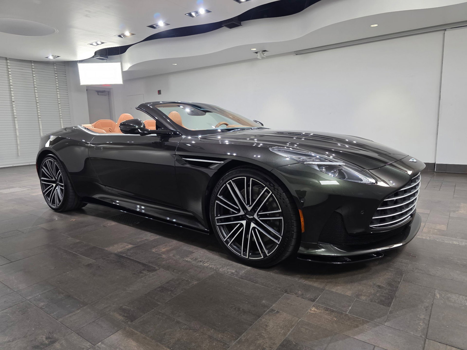 2026 Aston Martin DB12 Volante's photo