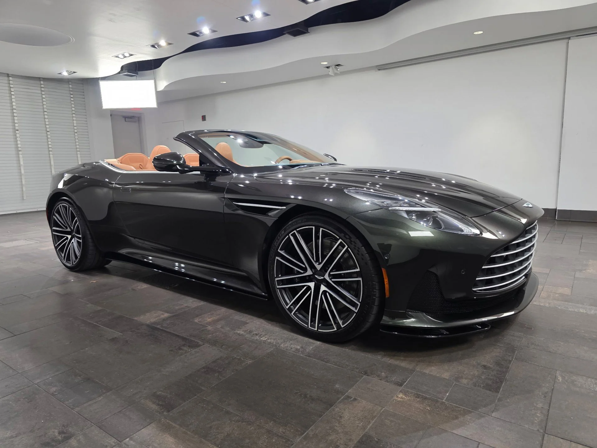2026 Aston Martin DB12 Volante's photo