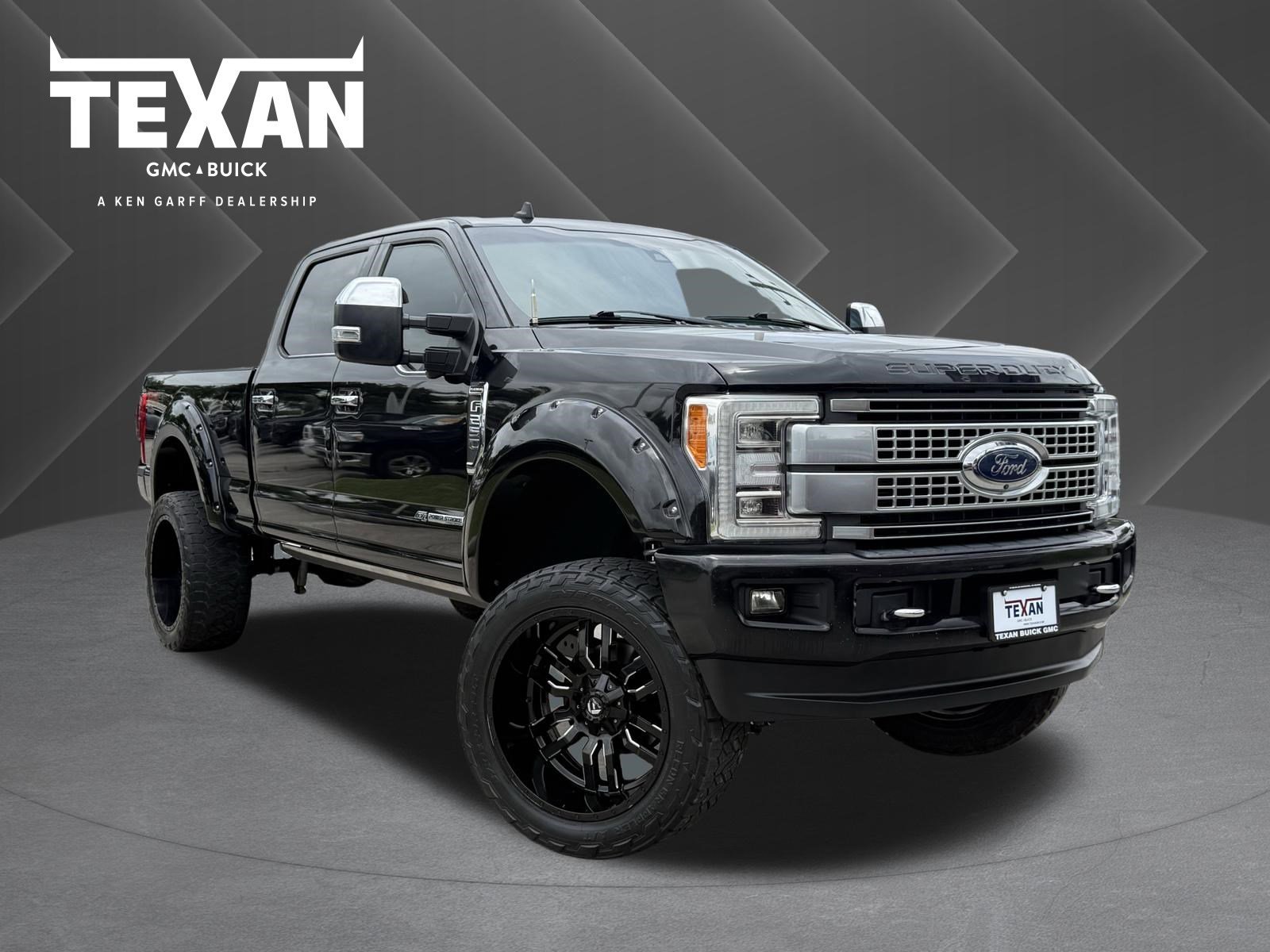 2019 Ford F-250 Platinum 4x4 Crew Cab 8' Box's photo