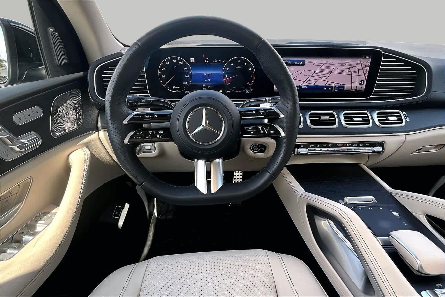 Used 2025 Obsidian Black Metallic Mercedes-Benz GLS 450 image 6