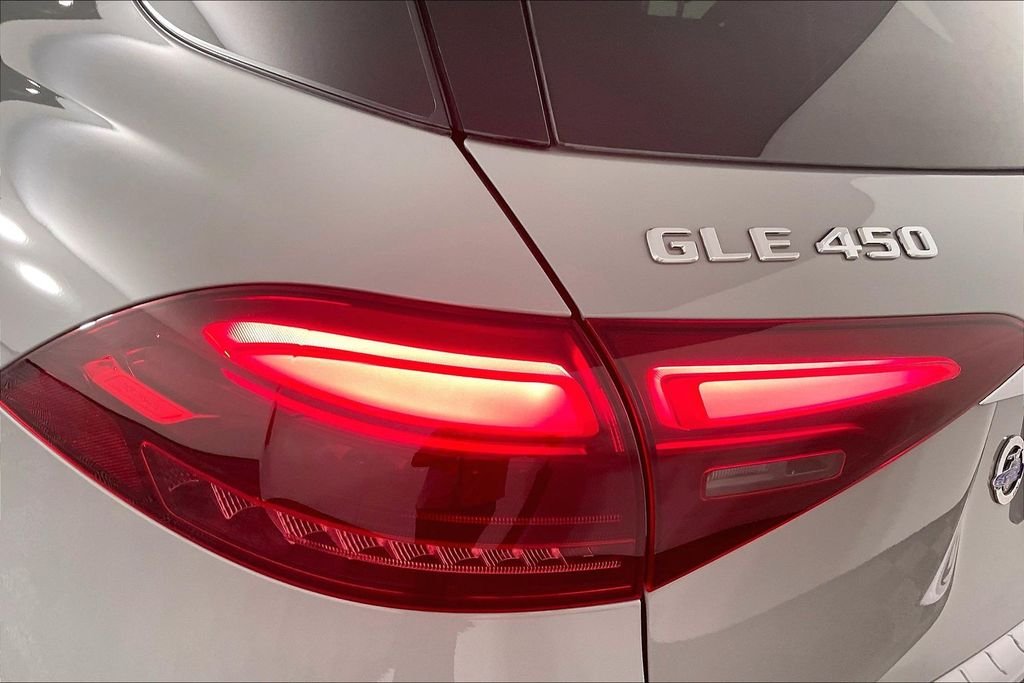 Used 2026  Mercedes-Benz GLE 450 image 24