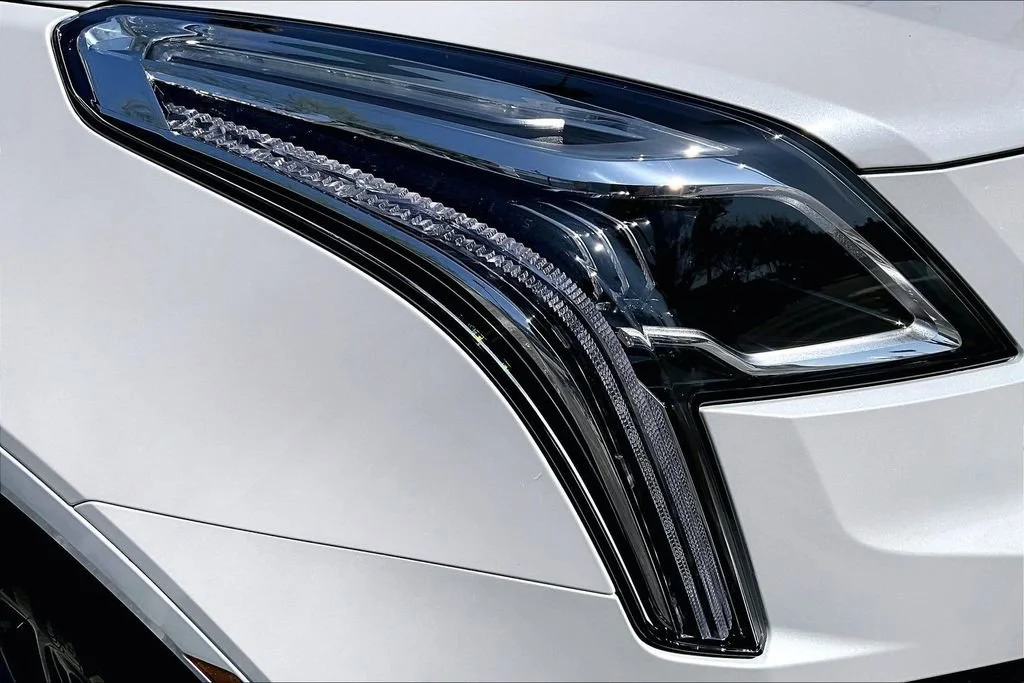 New 2026 Crystal White Tricoat Cadillac Premium Luxury image 14