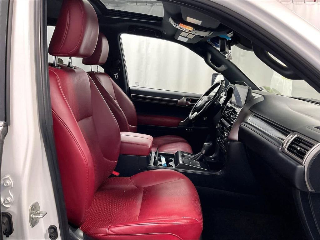 Used 2023 White Lexus 460 Luxury image 15