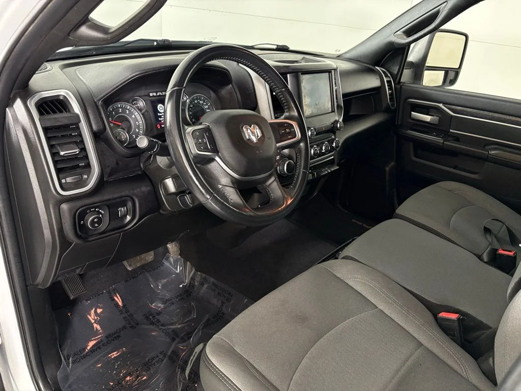 Used 2024 White Ram Big Horn image 17