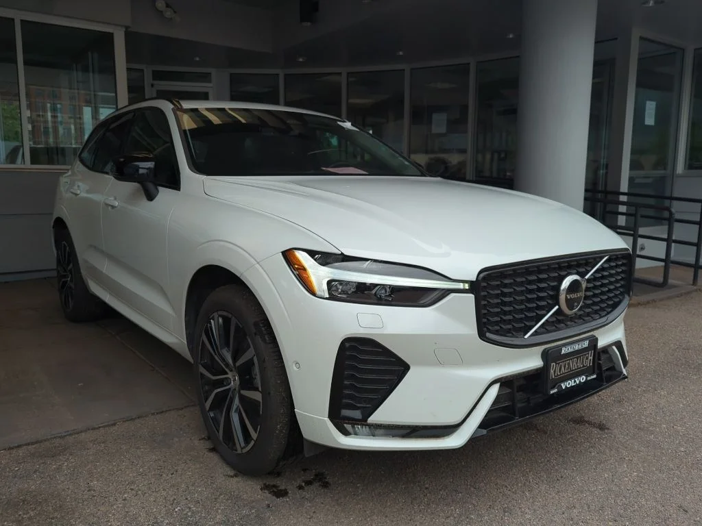 2025 Volvo XC60 B5 Plus Dark AWD's photo