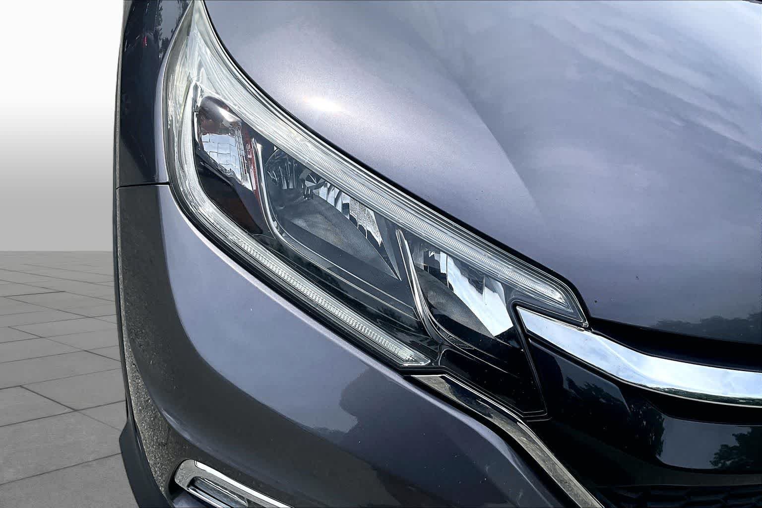 Used 2015  Honda EX image 28