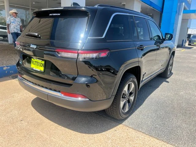 Used 2024 Black Jeep 4xe image 9