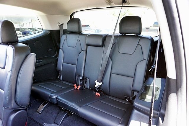 Used 2024 Silver Kia S image 26
