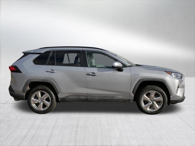 Certified Used 2021 SILVER SKY METALLIC Toyota  image 9