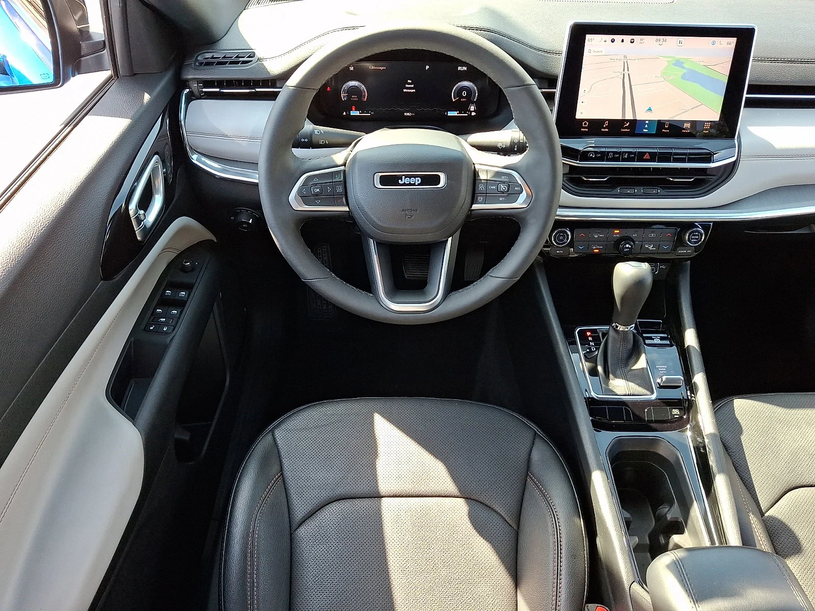Used 2023 Laser Blue Pearlcoat Jeep Limited image 11