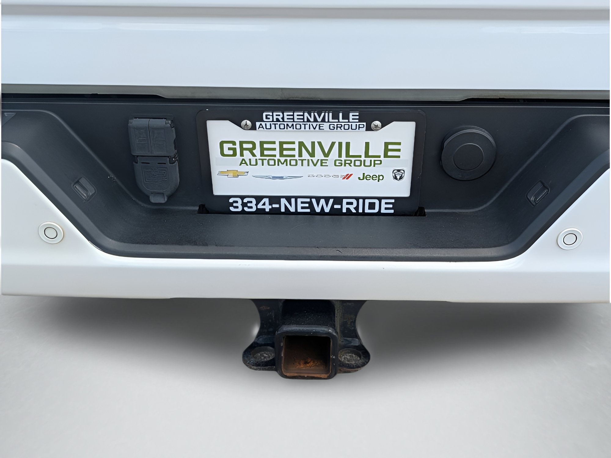 Used 2022 Summit White Chevrolet LTZ image 23