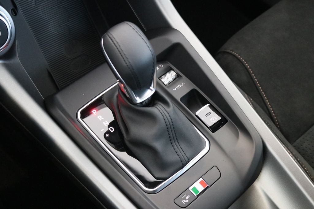 New 2025 Alfa Black Exterior Paint Alfa Romeo Intensa image 15