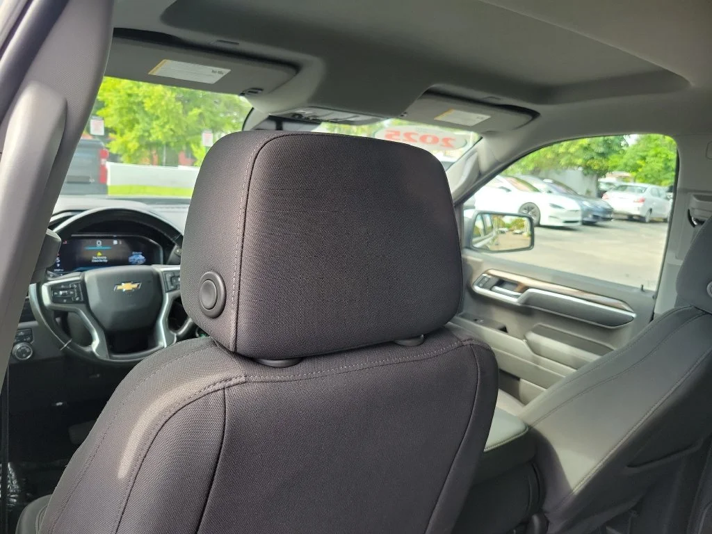 Used 2025 Gray Chevrolet LT image 13