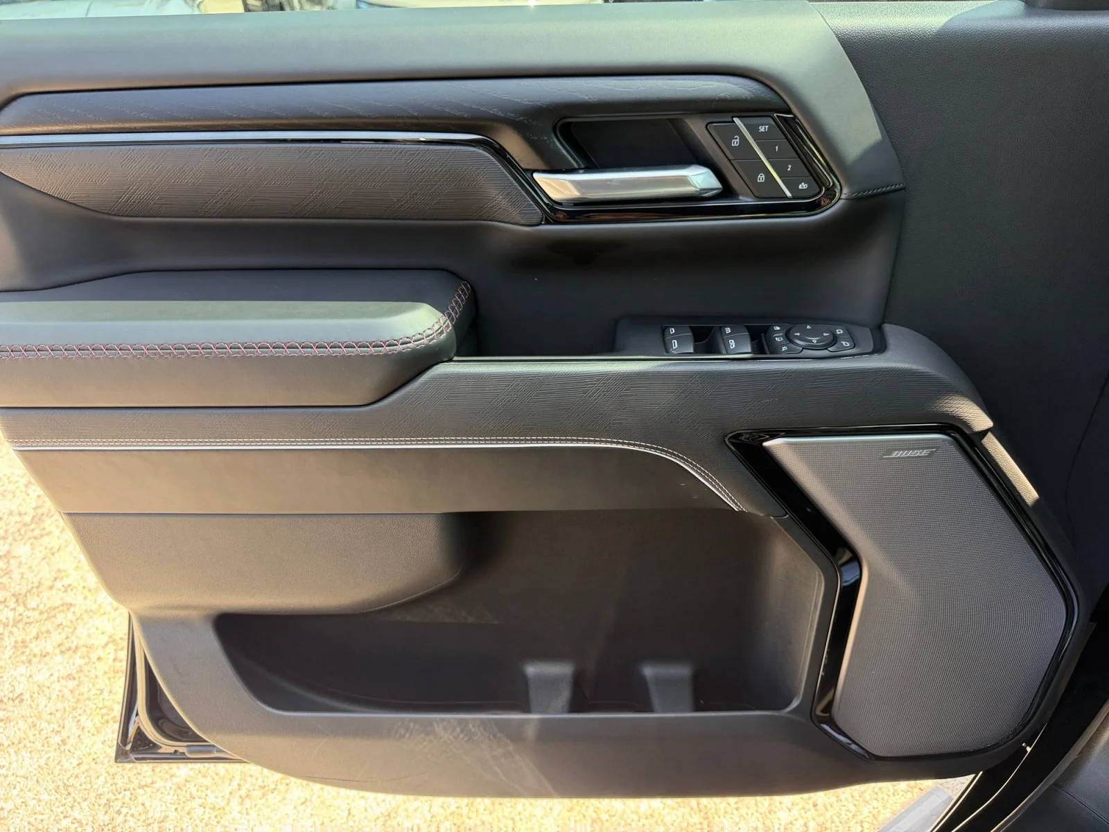 Used 2025 Onyx Black GMC AT4X image 22