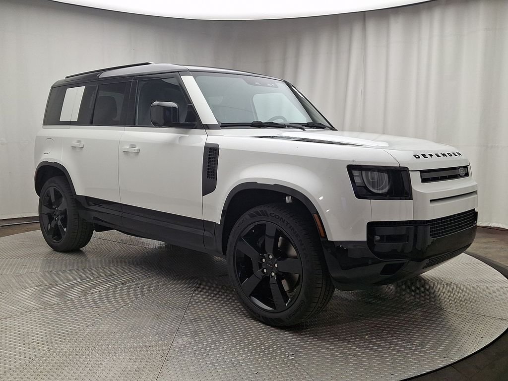 New 2026 Fuji White Land Rover X-Dynamic SE image 2