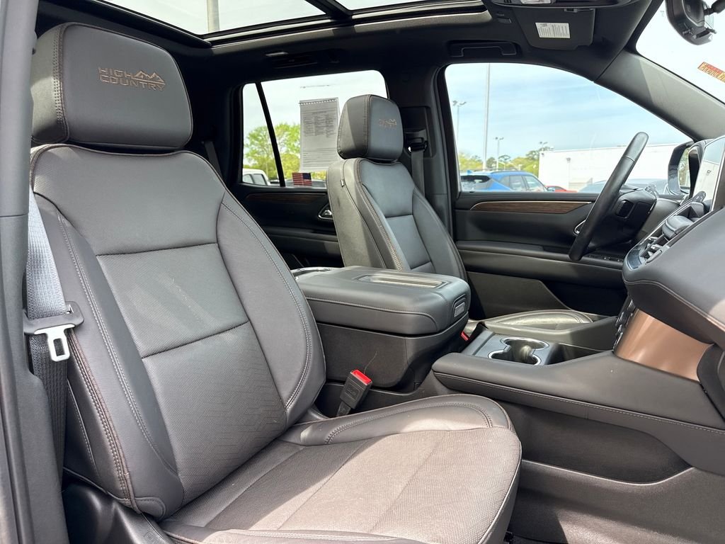 Used 2024 Black Chevrolet High Country image 27