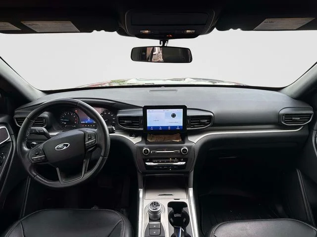 Used 2020 Black Ford XLT image 19