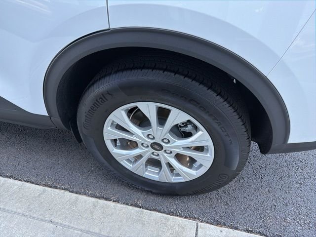 New 2026 Oxford White Ford Active® image 6