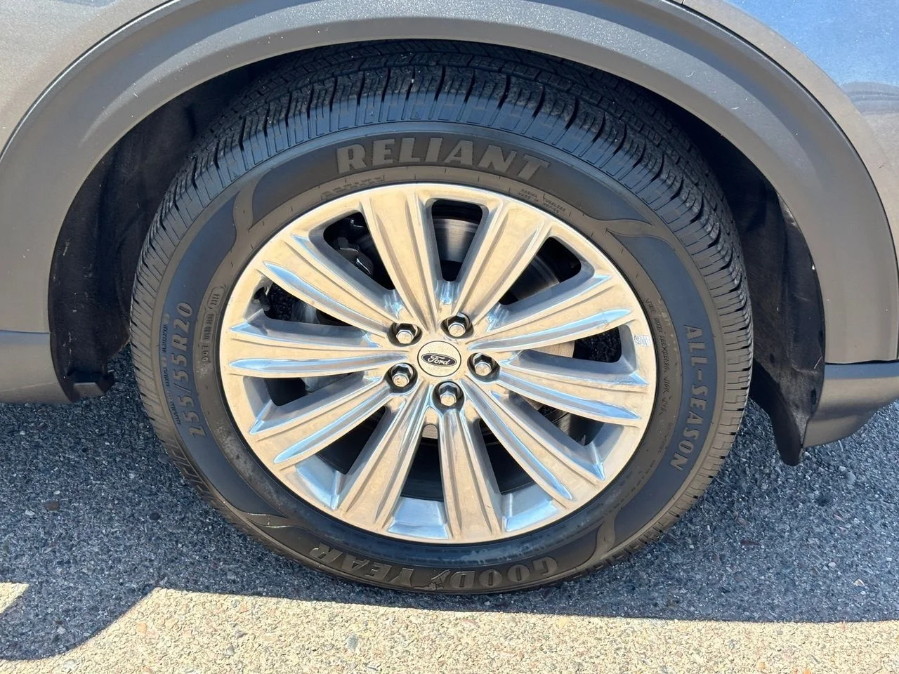Used 2020 Magnetic Ford Limited image 8