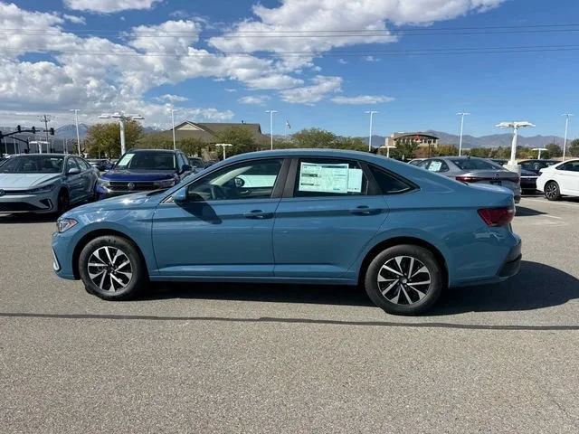 3VW5W7BU0TM002911
